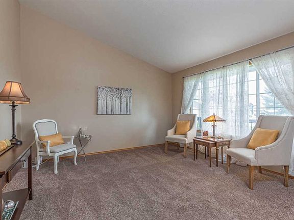 3rd image of 23117 Colleen Ct