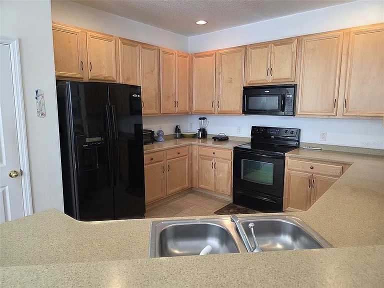 5160 Ambergris Loop — Photo 9