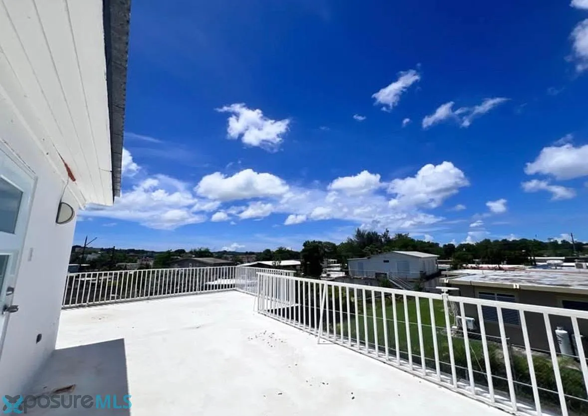 2 bed, 1.0 bath, 1000 sqft, $1,000 — Photo 3