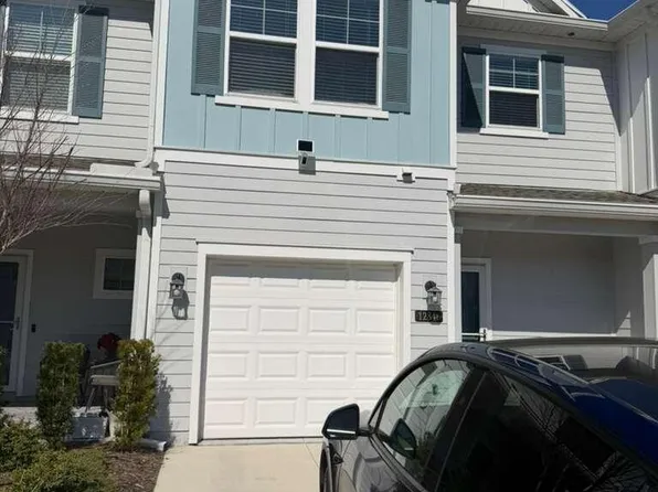 12846 Josslyn Ln, Jacksonville, FL 32246