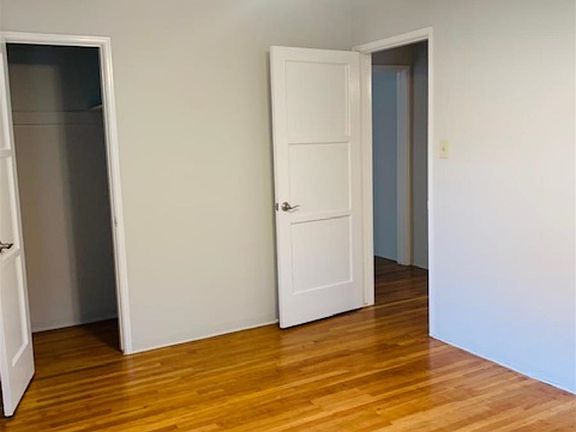 4th image of 129 N Kenwood St #129