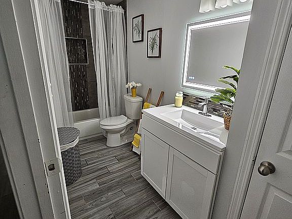 Hall Bathroom