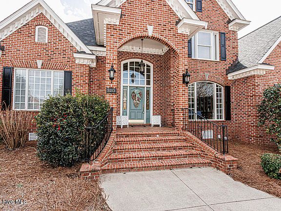 5th image of 3213 Abbey Road