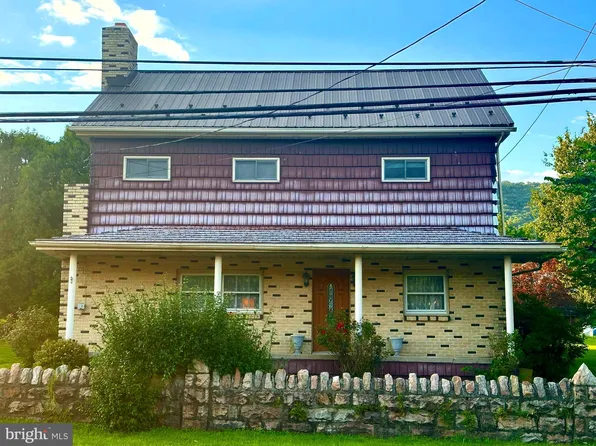 509 E Market St, Williamstown, PA 17098