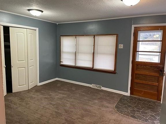 4th image of 2805 S 18th St