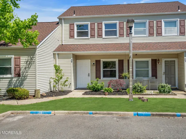 19 S Seas Court, Barnegat, NJ 08005