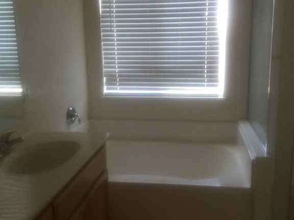 3rd image of 3962 Blackberry Ave