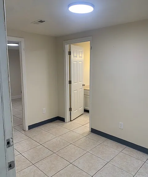 213 W Main St #8 — Photo 3