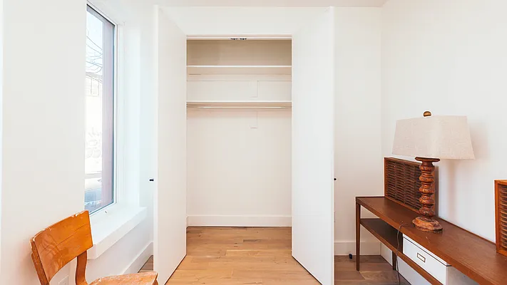 Rented by Nooklyn NYC LLC | media 47