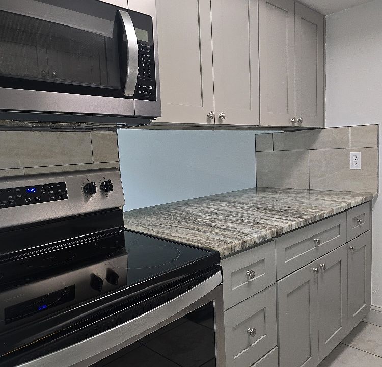1st image of 4732 Avon Ct