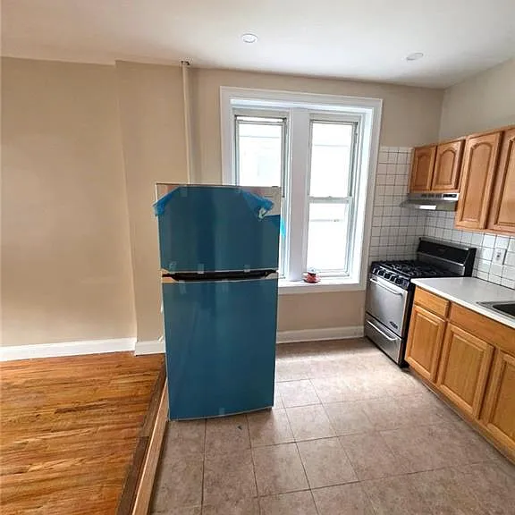 387 E 96th St #1F — Photo 2