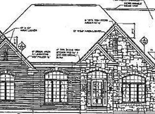 6 Emerald View Dr, Hamilton Township, OH 45039