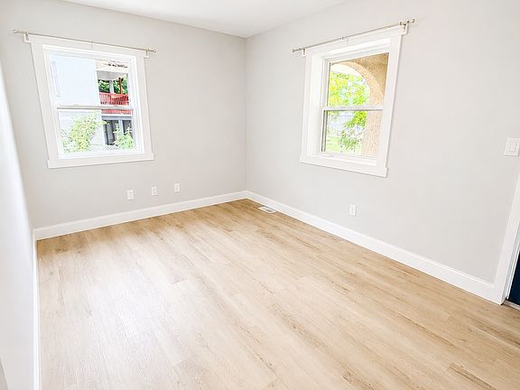 5th image of 308 Missouri St #17