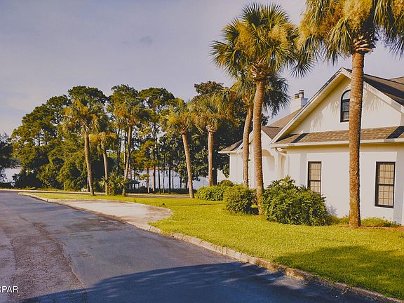 2nd image of 9 Blue Crab Ln