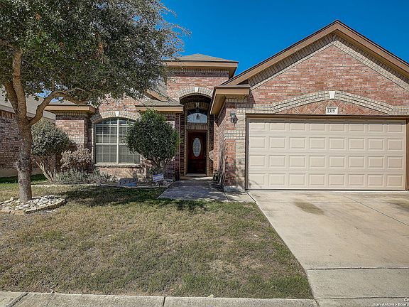 4th image of 1319 KINGBIRD CT