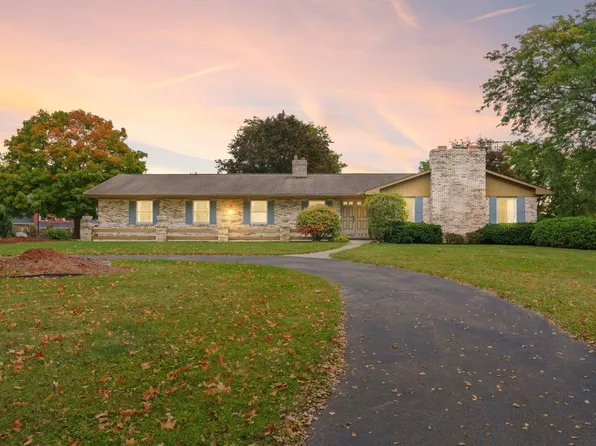 9102 E Bennington Rd, Durand, MI 48429