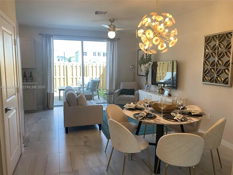 1068 SE 24th Ave #1068 — Photo 8