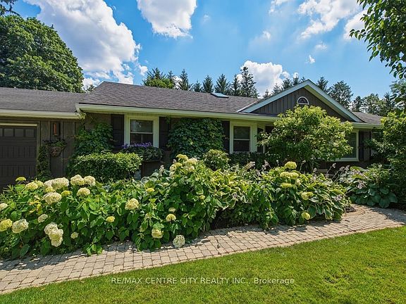 4th image of 7 Northcrest Dr