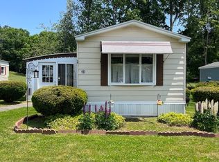 35 1st Ave, Westfield, MA 01085