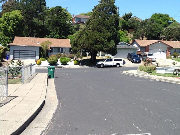 4th image of 3108 Ascot Ct