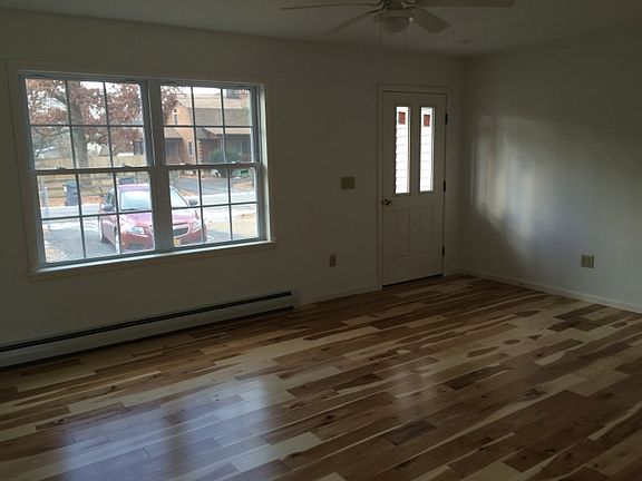 2nd image of 5 Stonewood Dr