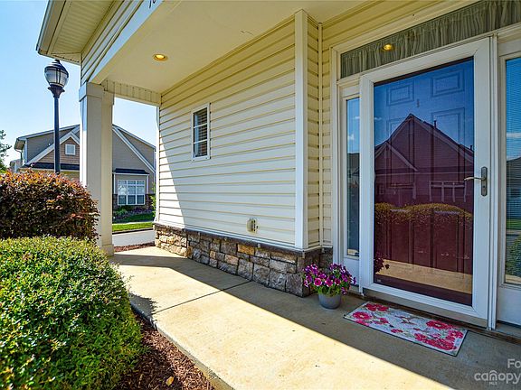 5th image of 7625 Red Mulberry Way