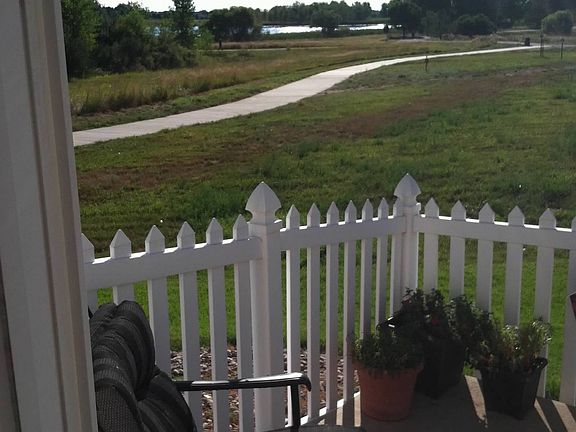 QUIET, SERENE, SCENIC BACK DECK FOR LOUNGING OR ENTERTAINING