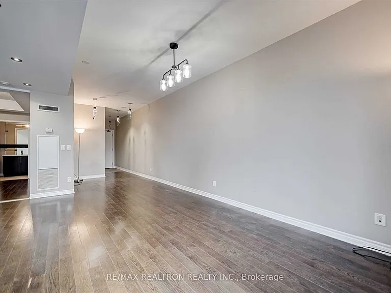 2885 Bayview Ave #223 — Photo 13