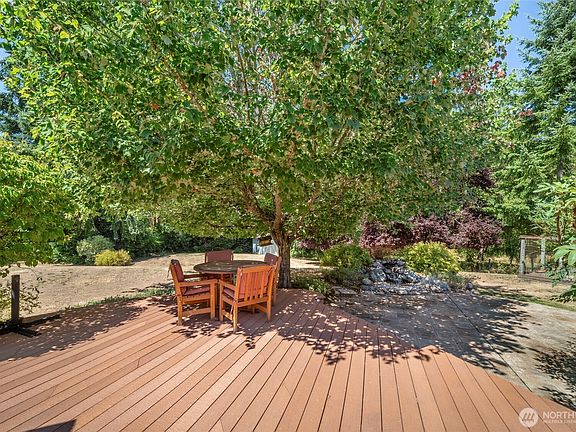 5th image of 6709 Appletree Lane