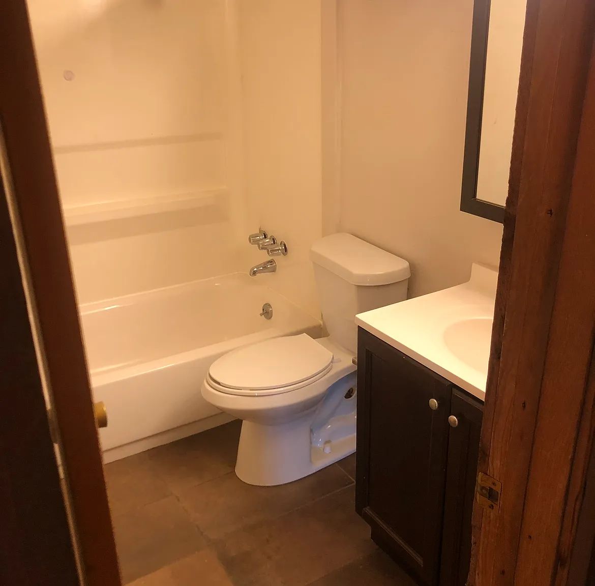 1 bed, 650 sqft, $1,900 — Photo 4