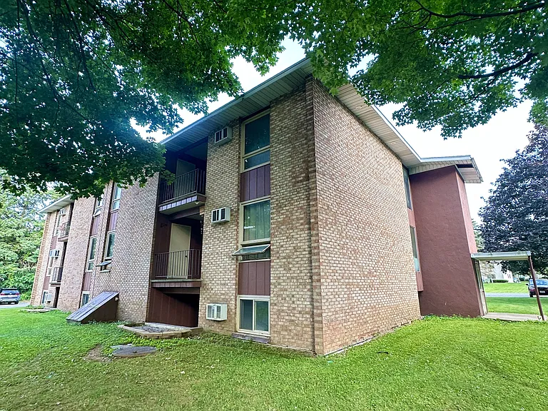 Hartford Mills Apartments — Photo 24