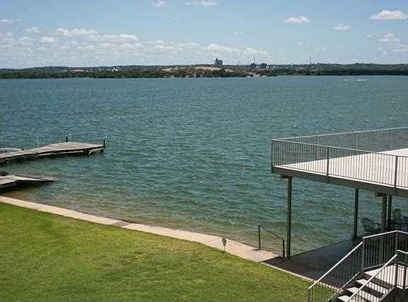 3rd image of 418 Hillview Dr