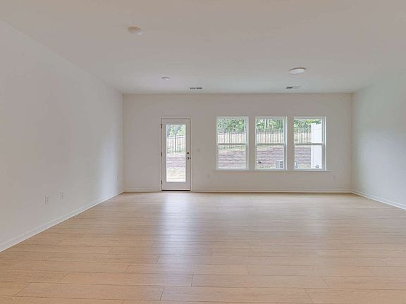 5th image of 4213 Bryson Dr