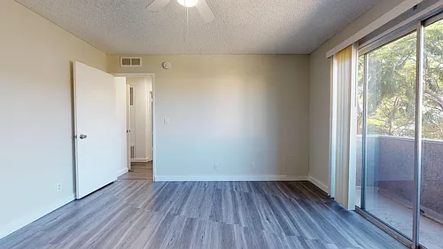 400 N Serrano Ave #101 Photo 1