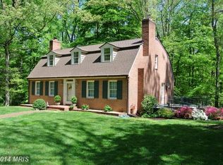 7371 Woodhaven Dr, La Plata, MD 20646