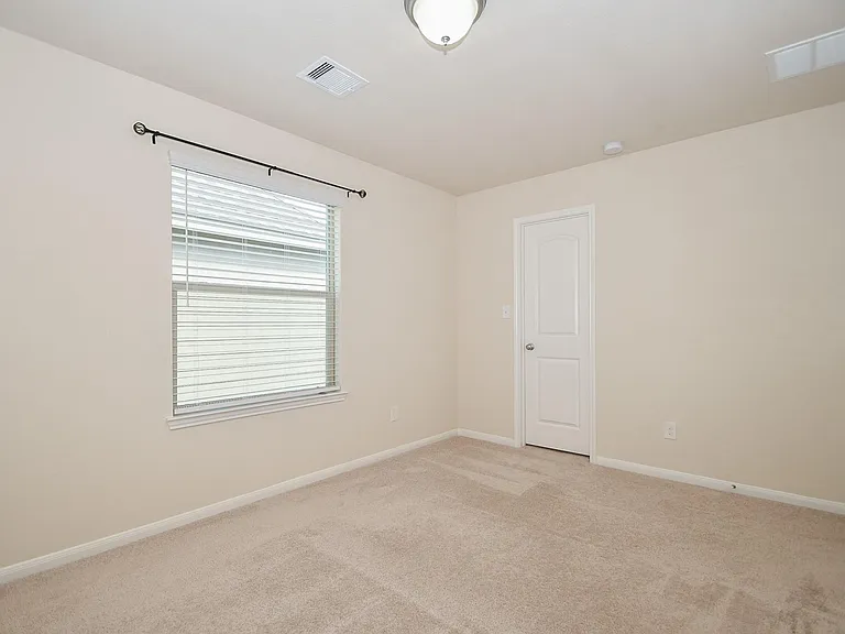 2738 Meandering Elm Trl — Photo 24