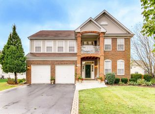 1221 Danhof Dr, Bolingbrook, IL 60490