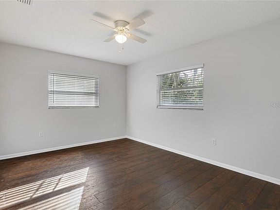 4th image of 12038 Riverhills Dr