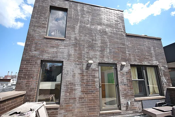 Rented by Vanderborgh Realty  | media 21