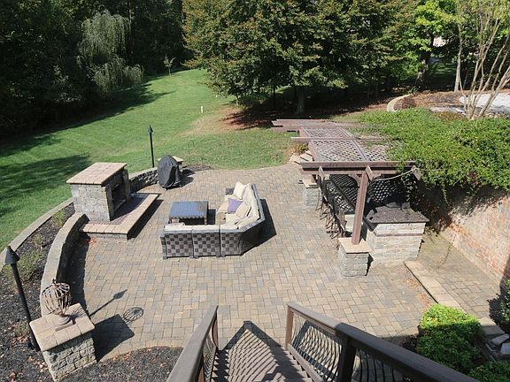 5th image of 146 Wimbledon Way Lot 8-B