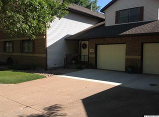2390 Chaney Rd UNIT 2, Dubuque, IA 52001