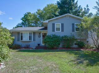 552 Cosmopolitan Ave, Marshall, MI 49068