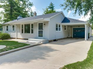 514 W Smith St, Roanoke, IL 61561