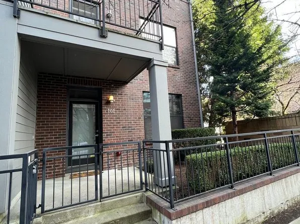1420 NW 20th Ave APT 101, Portland, OR 97209