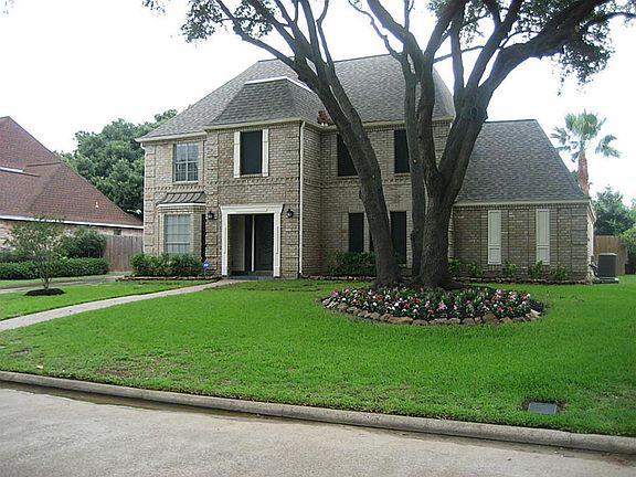 Beautiful Remodeled home with Landscaped yard, covered patio, and Pool. Ready for the summer!!!