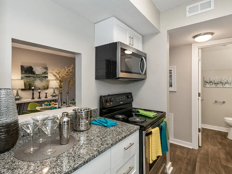 The Preserve on Allisonville Townhomes — Photo 4