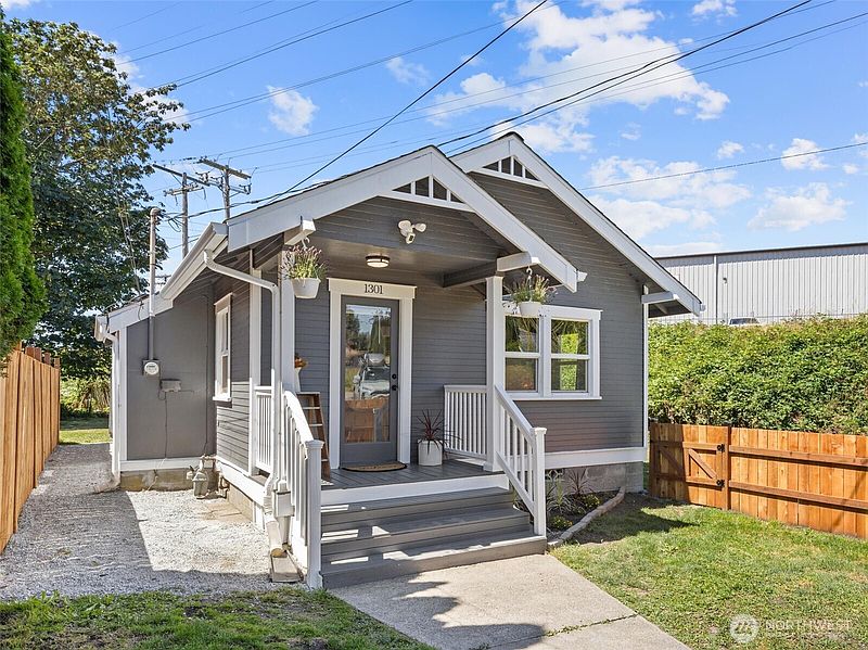 2nd image of 1301 Walter Street