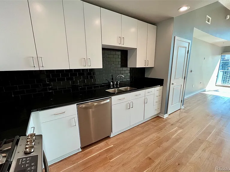1700 Bassett St #2316 — Photo 8