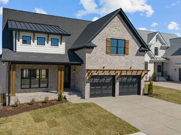 2033 Wt Chandler Blvd #60, Gallatin, TN 37066