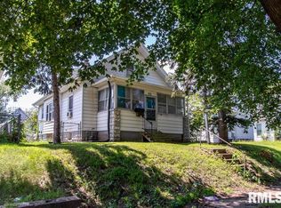1024 16th Ave, Rock Island, IL 61201
